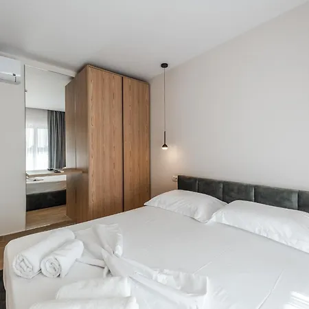 Sea La Vie Apartman Golem
