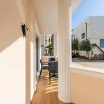 Sea La Vie Daire Golem (Tirana)