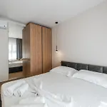 Sea La Vie Daire Golem (Tirana)